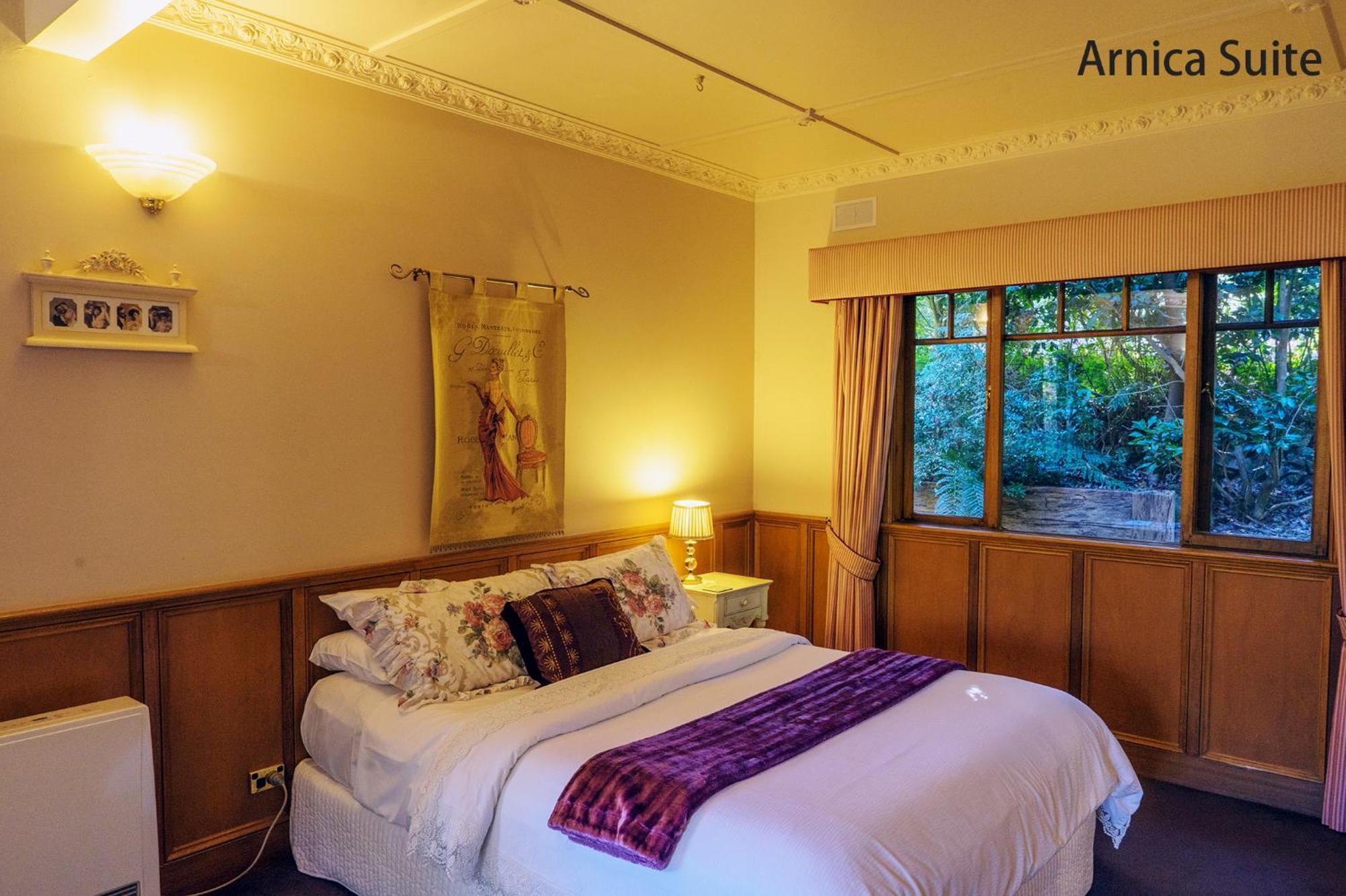 Arnica Views Summit Retreat Bed & Breakfast Mount Dandenong Bilik gambar