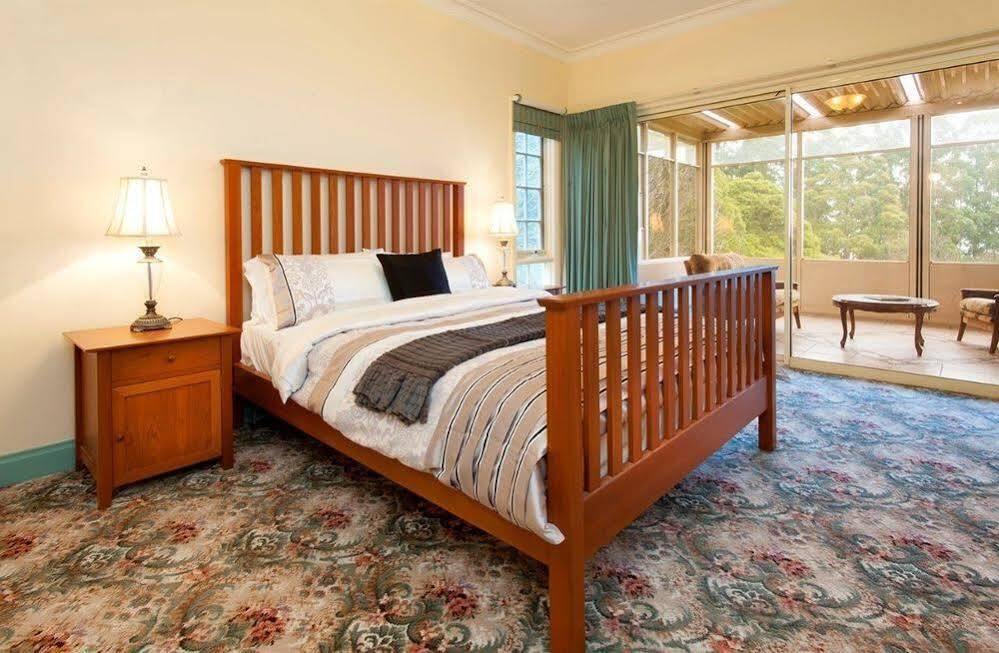 Arnica Views Summit Retreat Bed & Breakfast Mount Dandenong Luaran gambar